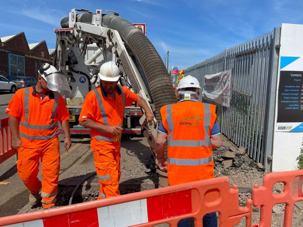 Utility Site Solutions - Our highly skilled Vacuum Excavation Team at work in Birmingham